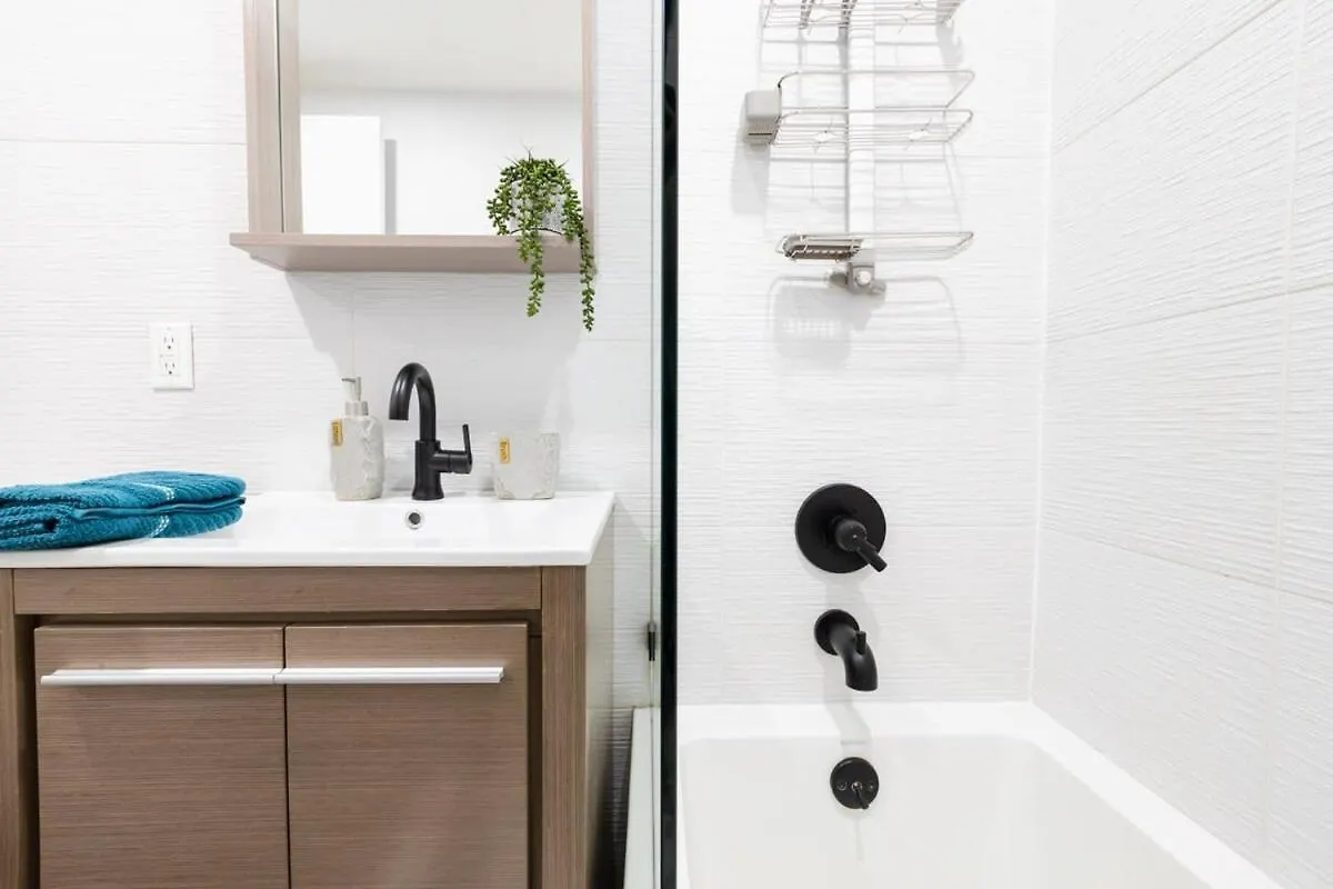 13-2 I Brand New Luxury 2Br Prime Union Square Apartment New York