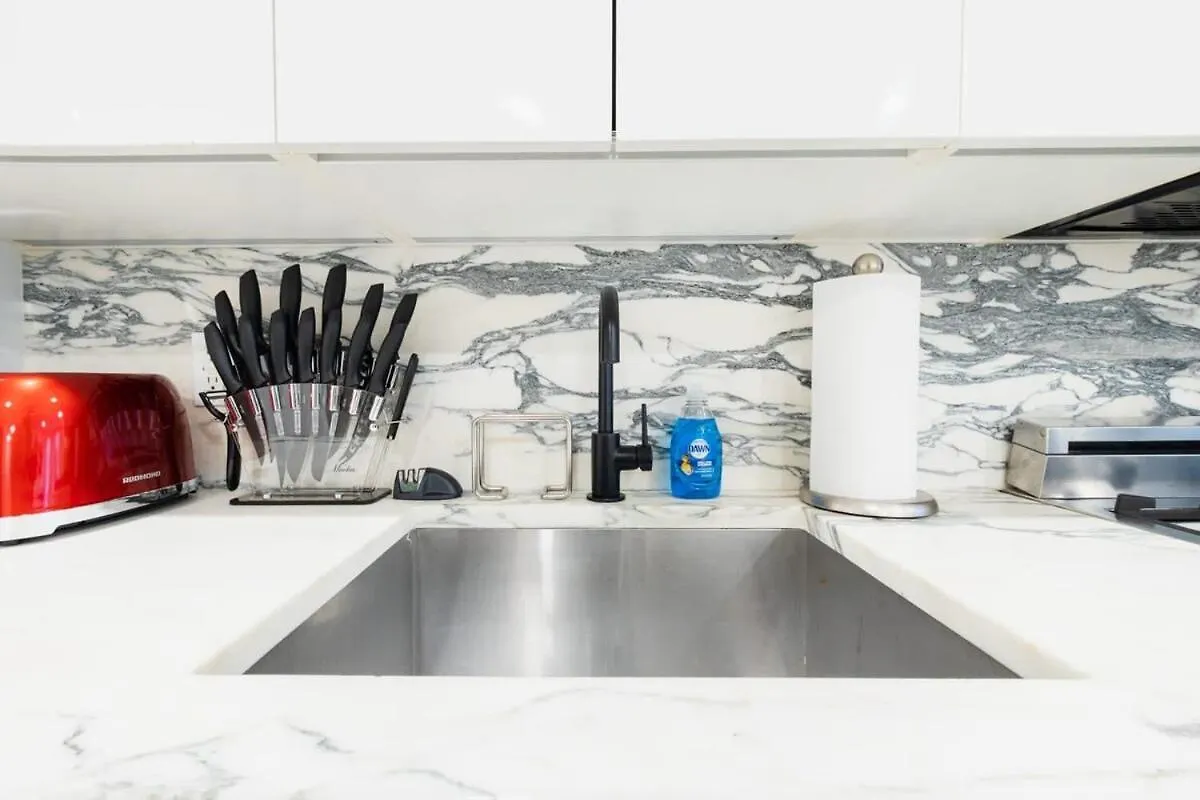 13-2 I Brand New Luxury 2Br Prime Union Square Apartment New York